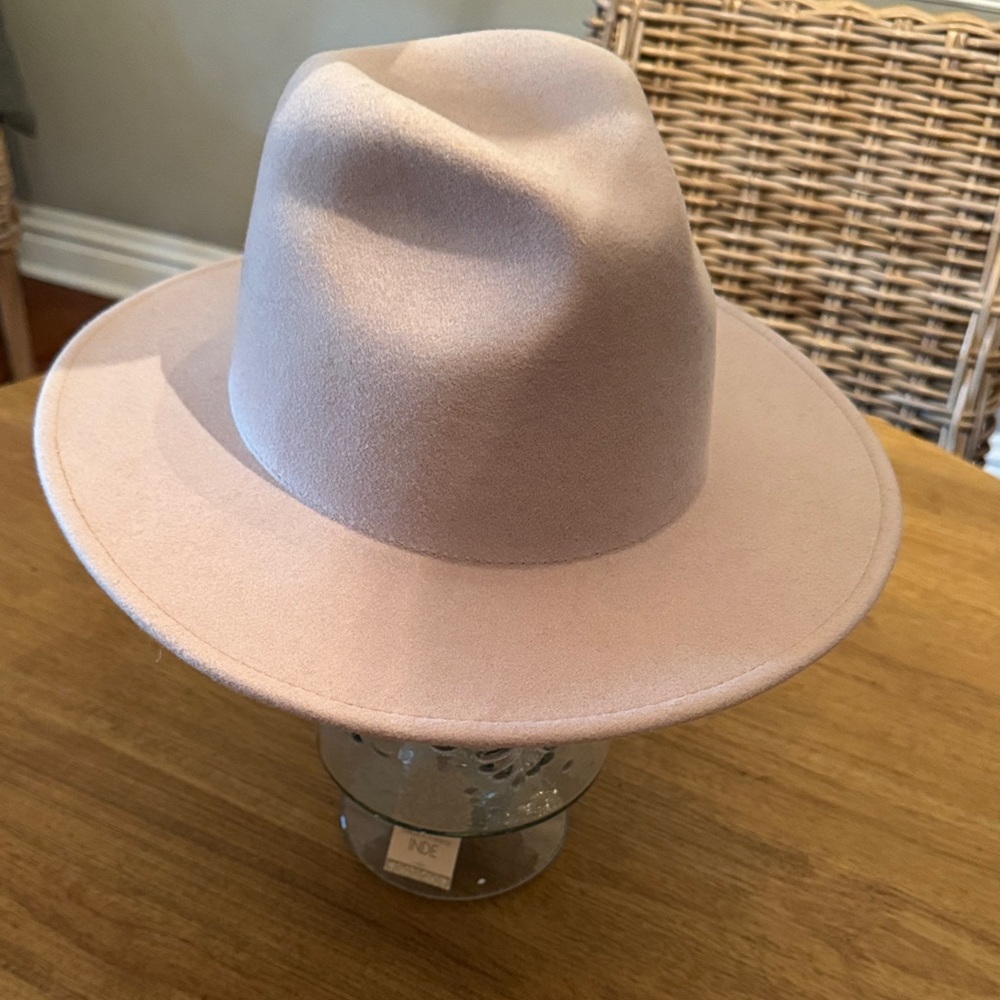GIGI PIP Light Cream Fedora Hat